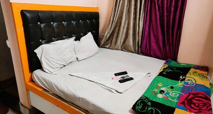 Tirupati Guest House Room Type - Standard Double Non AC Tirupati Guest House Room Type - Standard Double Non AC