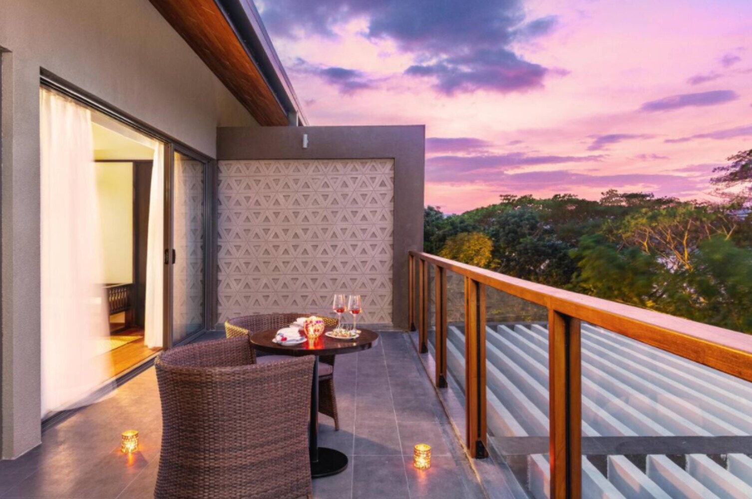 Jetwing Kandy Gallery, A Luxury Reserve. - Tap to explore photos