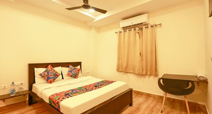 FabHotel Akshaya Bheemas Inn Room Type - Deluxe Room
