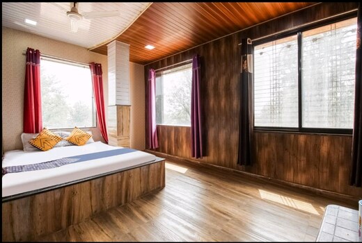 Hotel natraj pour veg restaurant and Cafe