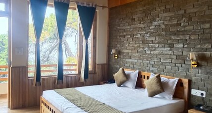Kasar Hill Top Room Type - Deluxe Room with One Double Bed