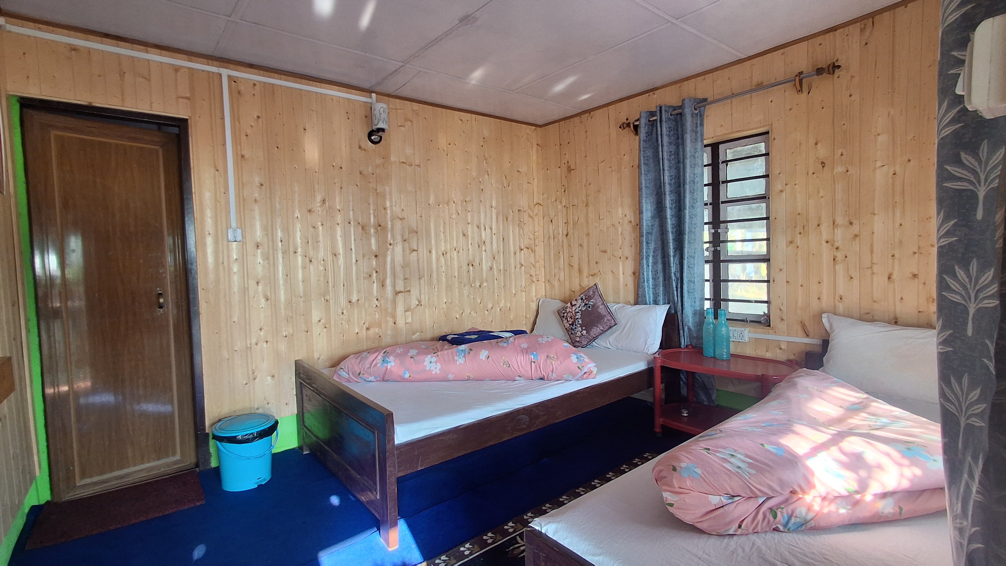 Gate Way Homestay - Tap to explore photos