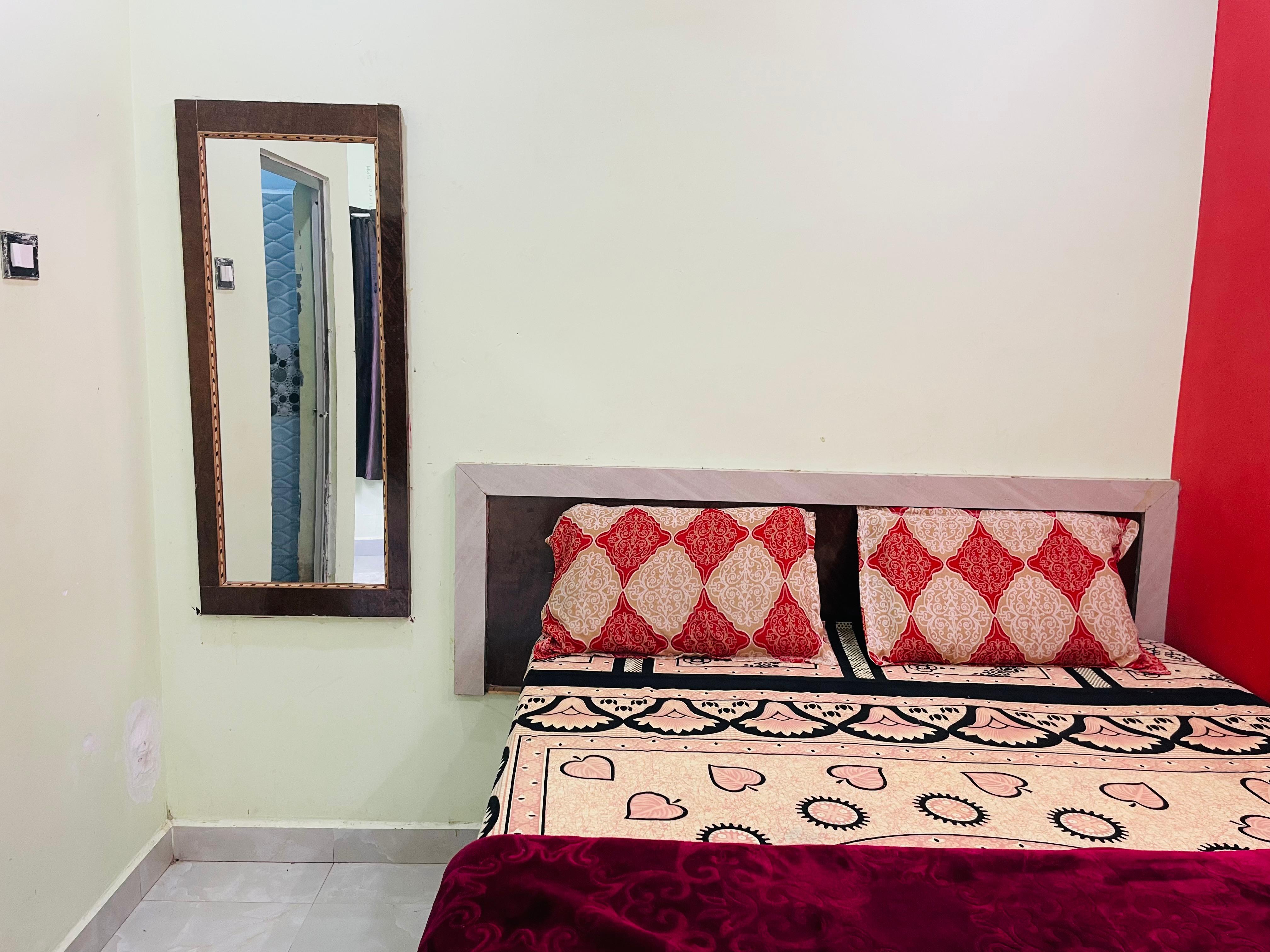 Geetha Season Stay - Tap to explore photos