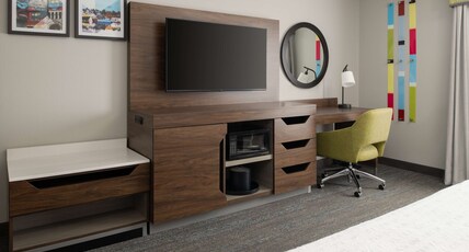 Hampton Inn & Suites by Hilton Seattle-Airport/28th Ave Room Type - I KING BED NONSMOKING