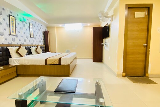 Hotel Rupam Tower