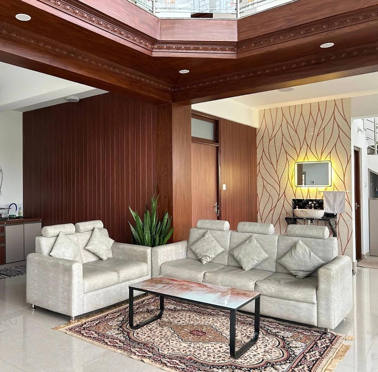Vinayaka House A Luxurious Duplex Home - Tap to explore photos