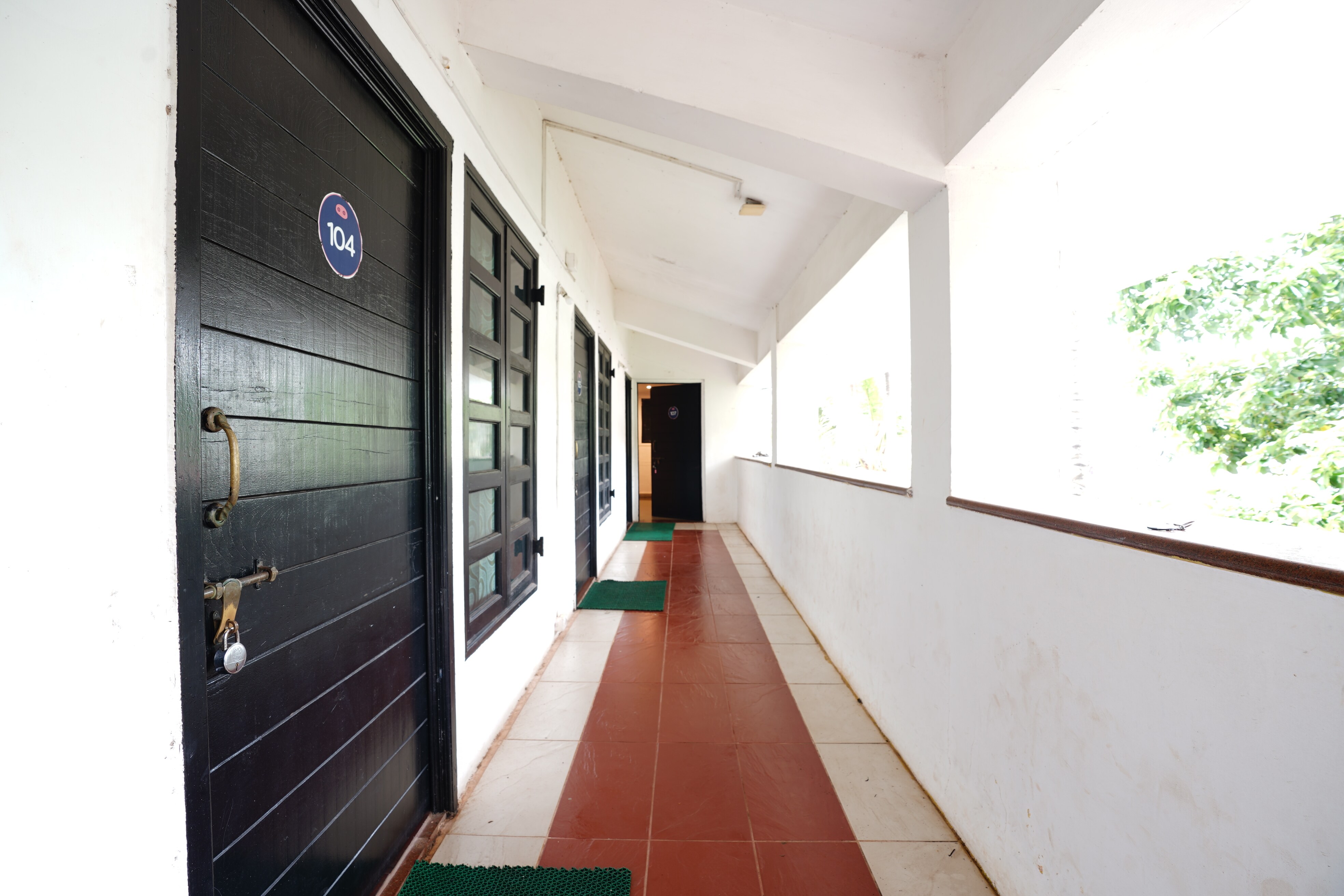 PIGGY Calangute by Urban Nomads - Dorms & Private Rooms - Tap to explore photos