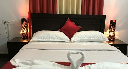 Wayanad Hill Top Holiday Home | Rooms & Pool Room Type - Deluxe Double Room