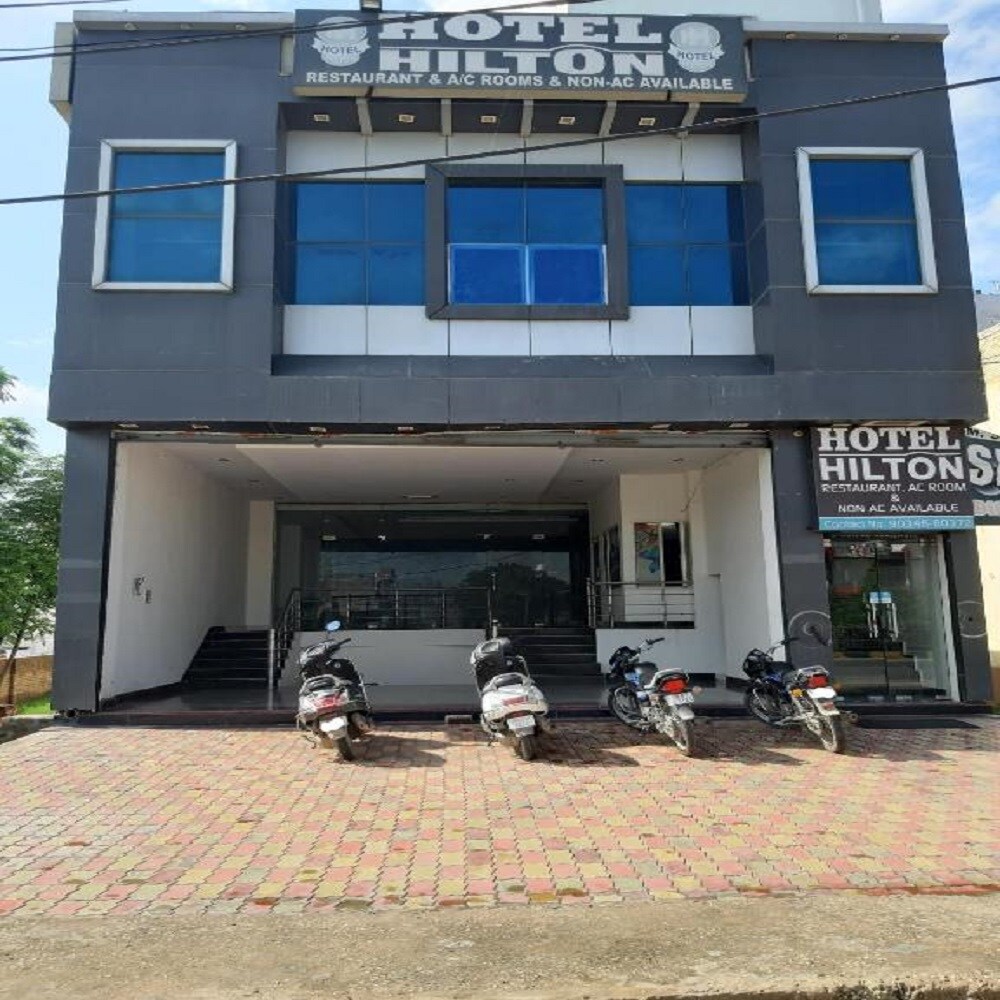 Hilton Hotel - Tap to explore photos