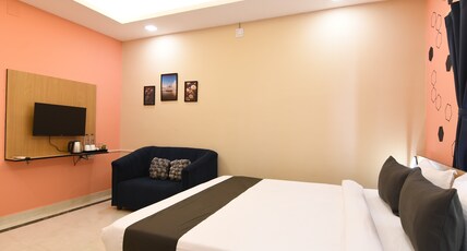 Emerald Inn Room Type - Deluxe Room