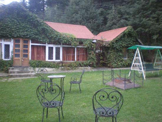 The Log Huts, Manali (HPTDC) - Tap to explore photos