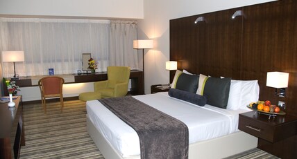 Aavri Hotel Deira formerly Aravi Hotel Deira Room Type - Deluxe King Room with Bathtub