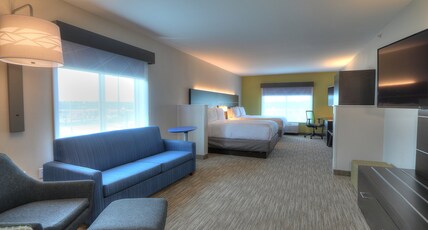 Holiday Inn Express & Suites MOBILE/SARALAND Room Type - 2 Queen Beds Suite Holiday Inn Express & Suites MOBILE/SARALAND Room Type - 2 Queen Beds Suite