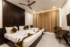 Hotel Aksh Inn