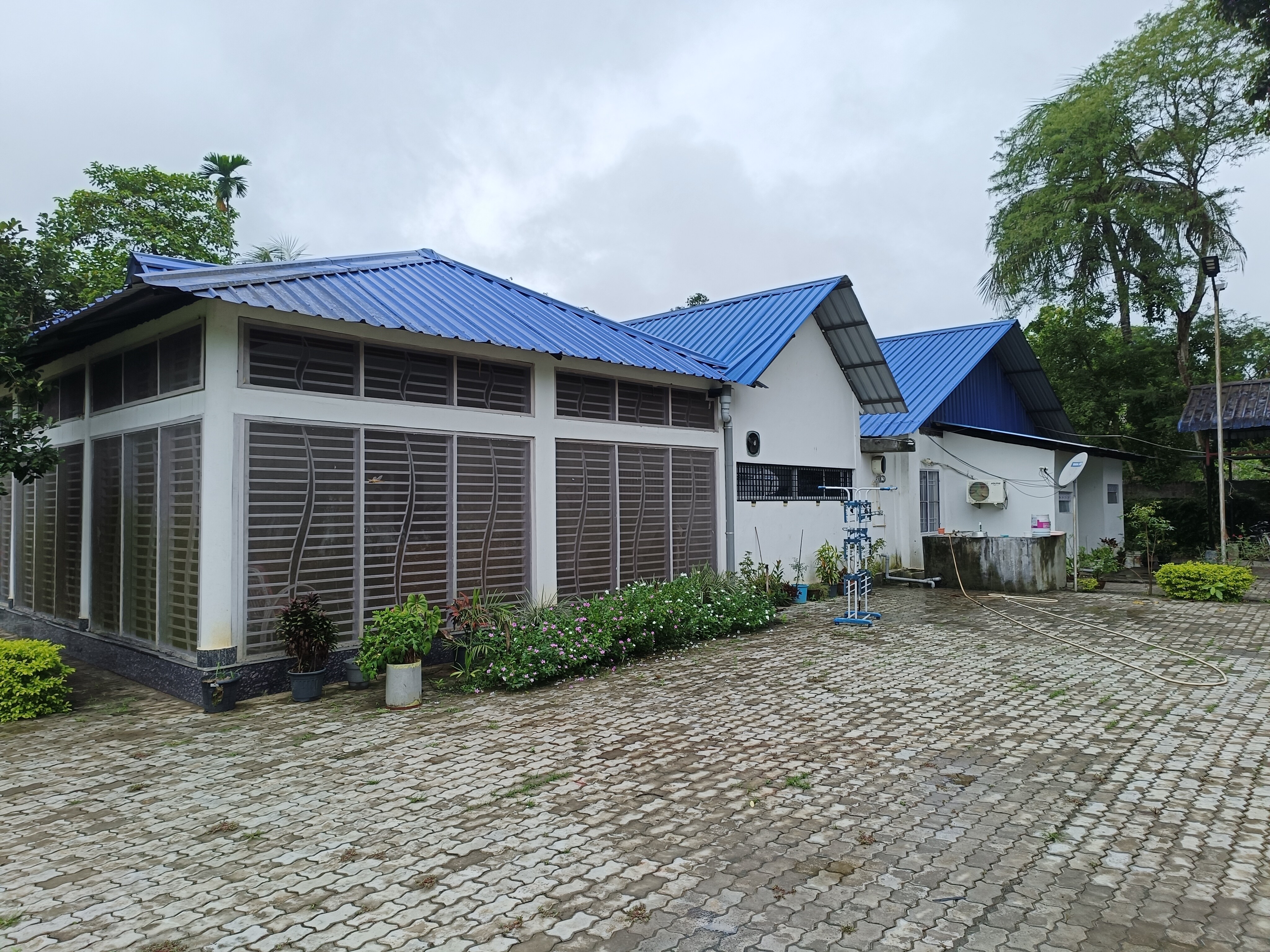 Tranquil - Tap to explore photos