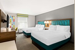 Hampton Inn & Suites Canton