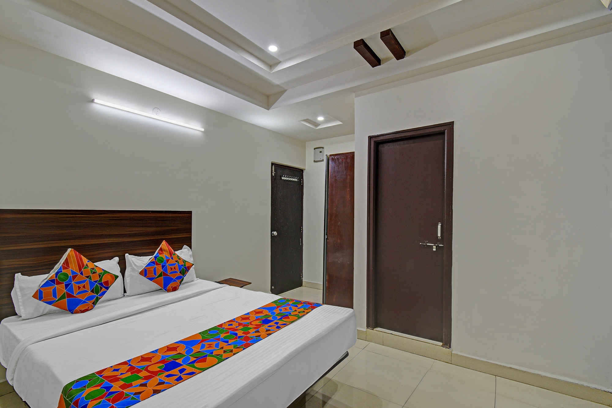 FabHotel White House Leo - Sarath City Capital Mall, Kondapur - Tap to explore photos