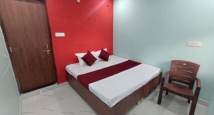 Hotel Shri Ji Room Type - Standard Triple Room