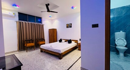 Uttam Hotel and Restaurant Room Type - Super Deluxe Room Uttam Hotel and Restaurant Room Type - Super Deluxe Room