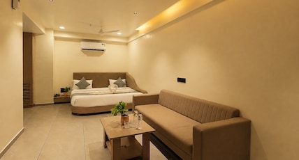 HOTEL THE AVANTA - SP RINGROAD Room Type - Luxury Bath Suite HOTEL THE AVANTA - SP RINGROAD Room Type - Luxury Bath Suite