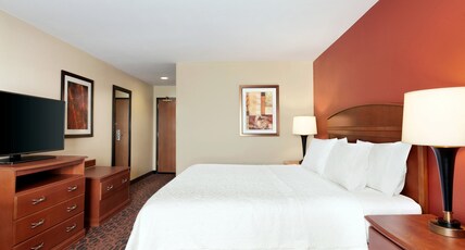 Hampton Inn by Hilton Houston/Stafford Room Type - 1 KING BED NONSMOKING
