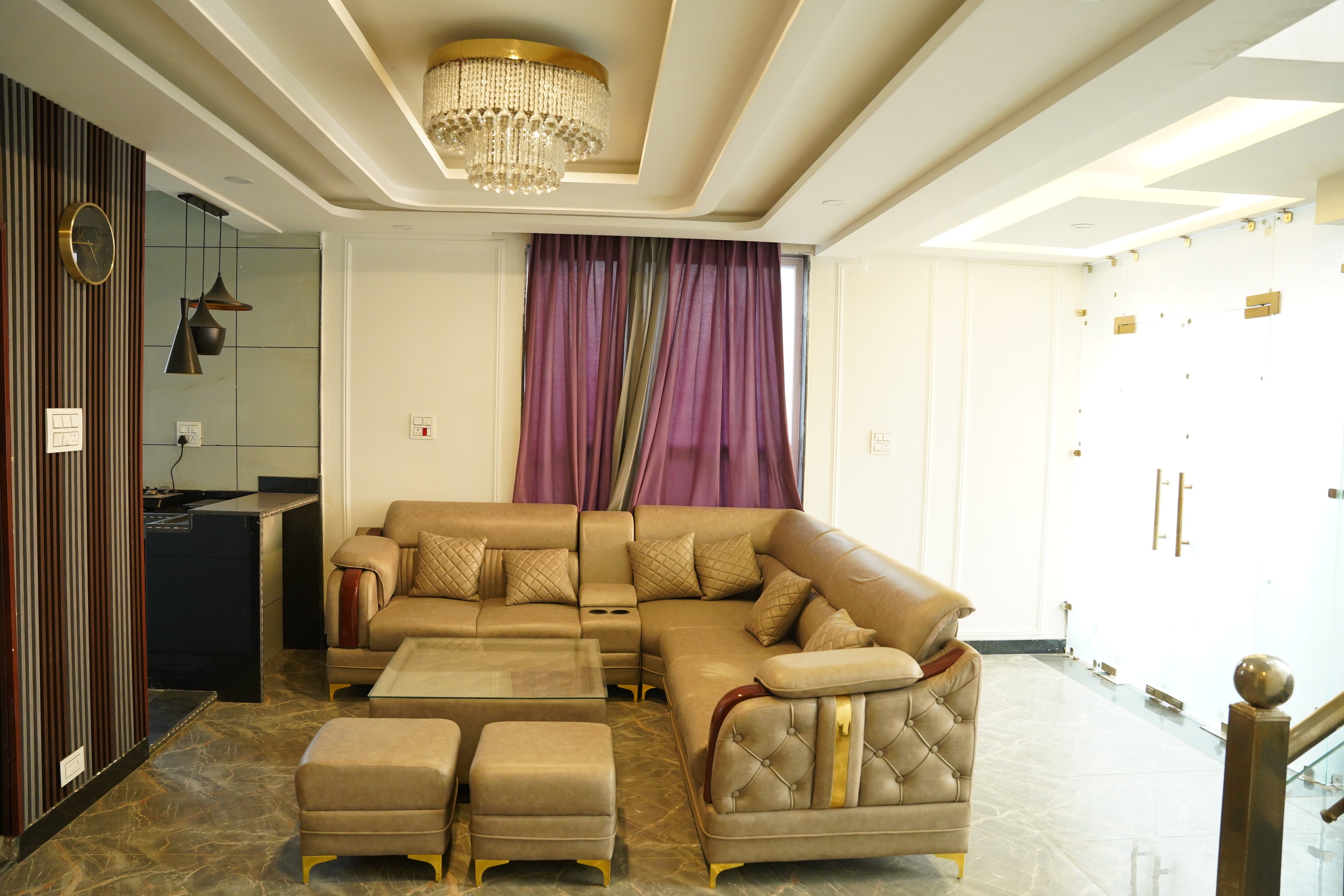 stay in srinagar Razain suites - Tap to explore photos