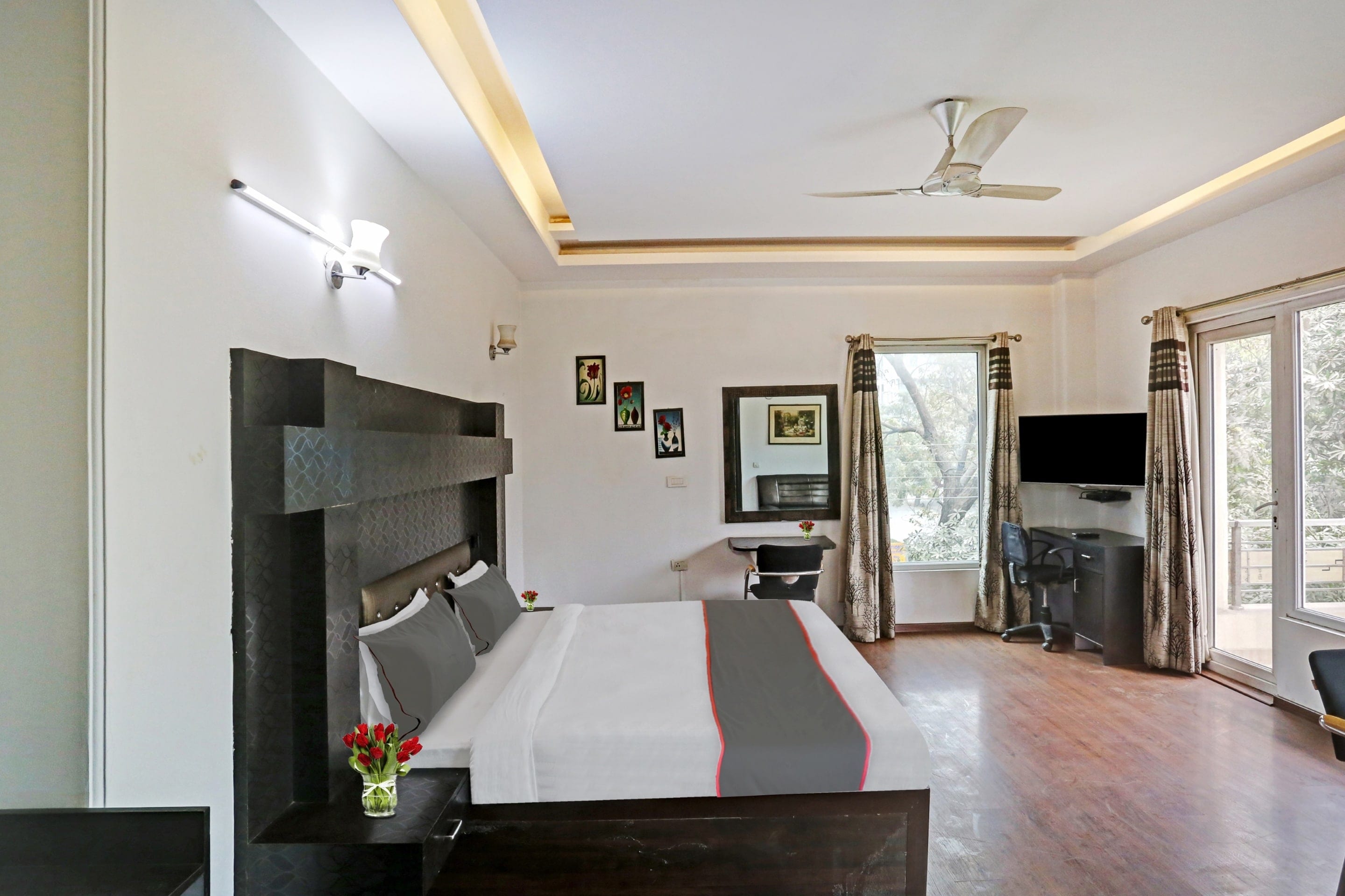 Main gallery