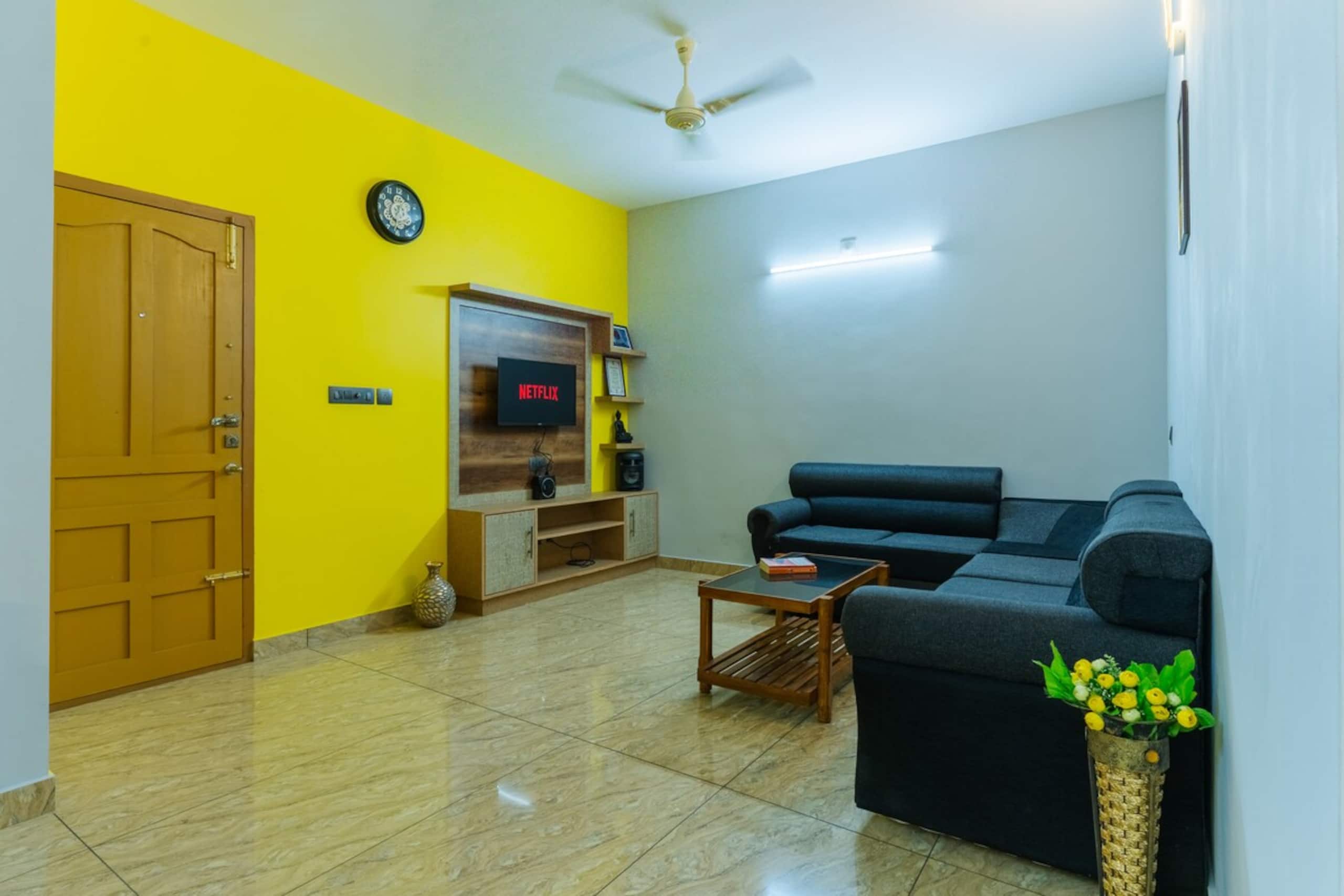 Pearl Urban 2 BHK Happifistays - Tap to explore photos