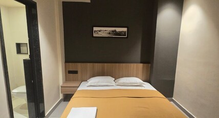 Koona Residency Room Type - Triple Bed AC Room