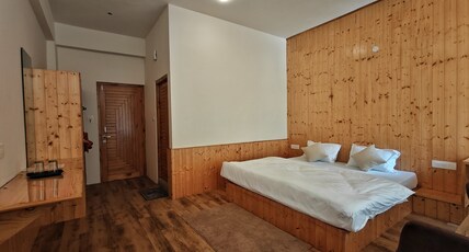 Jibhi Dreams Room Type - Super Deluxe Room with private balcony