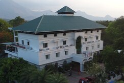 Paray Village County