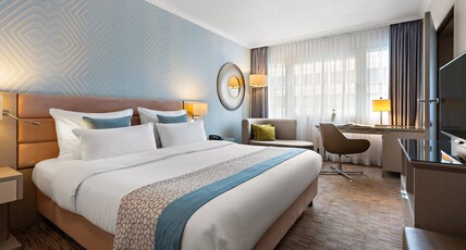 Crowne Plaza Berlin City Centre Room Type - 1 King Suite