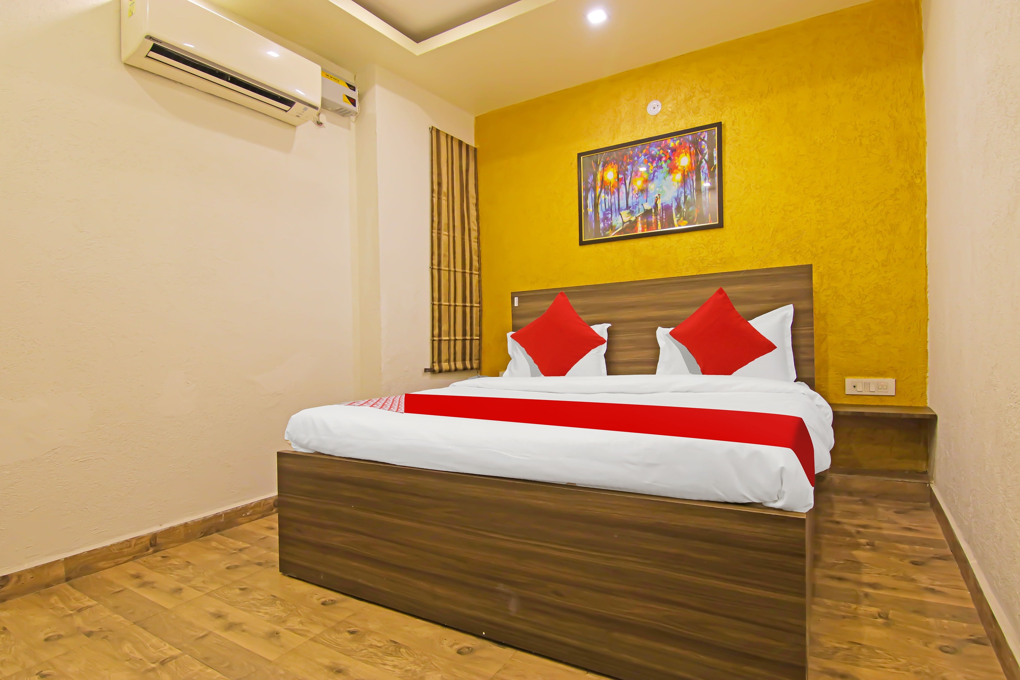 Hotel O Yuvraj - Tap to explore photos