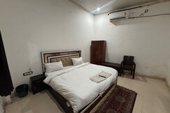Hotel preet Vila inn