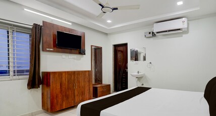 OYO Collection O Mini Bypass Nellore Road Formerly AMR Guest Inn Room Type - Classic