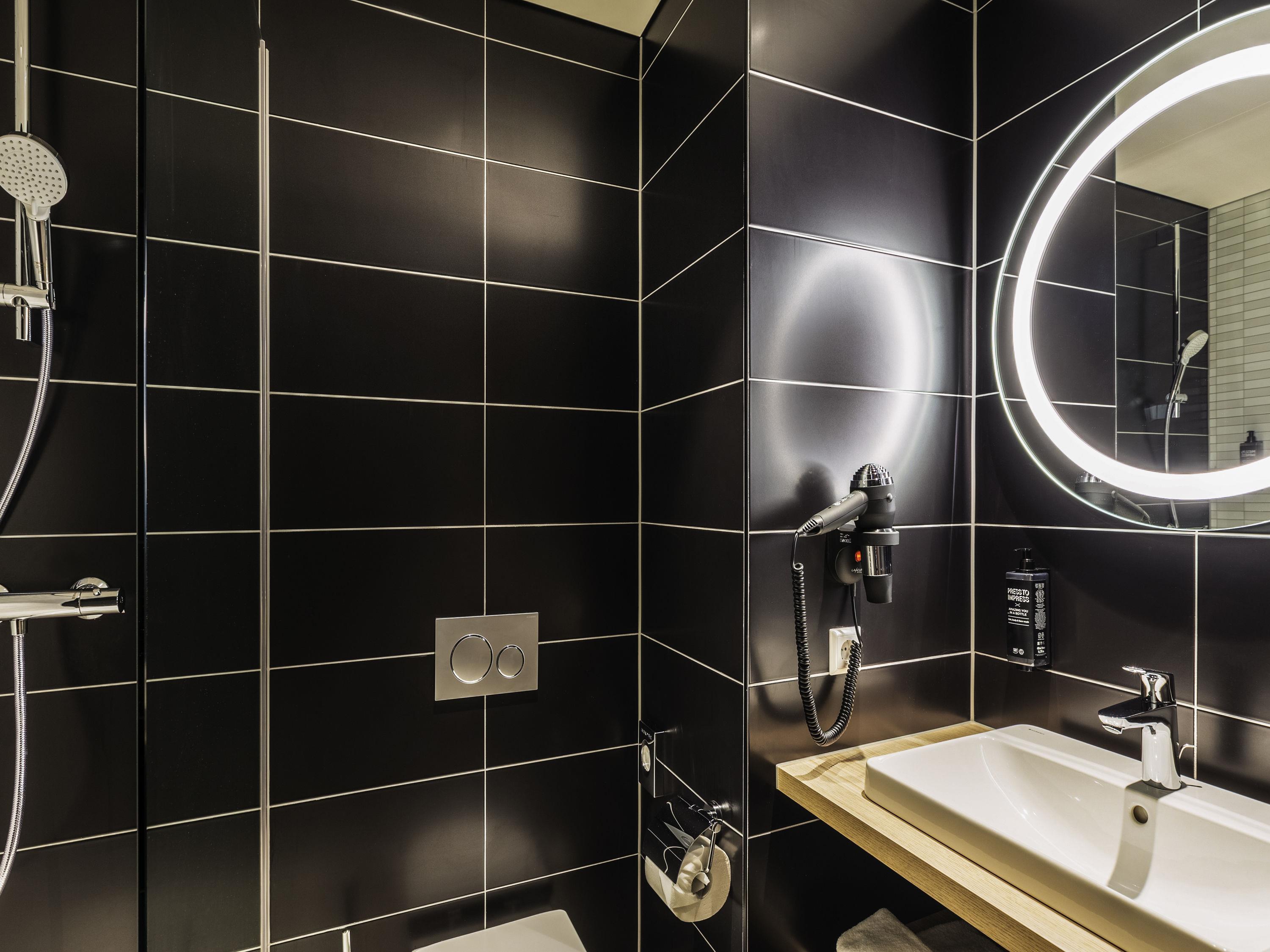 ibis Styles Arnhem Centre - Tap to explore photos