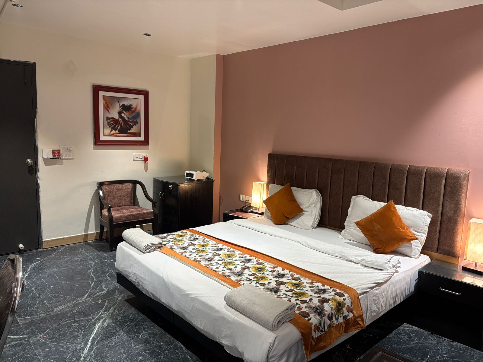 The Centrum New Friends Colony Delhi - Corporate Hotel - Tap to explore photos
