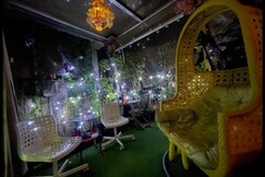 South Stays - Looks Like a Dream