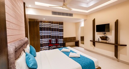 Hotel Serene Palace Room Type - Standard AC Room