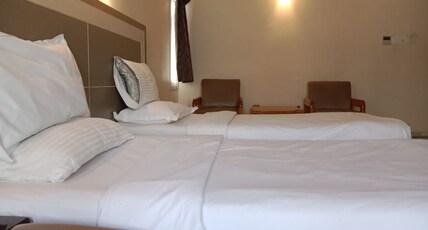 Bhimas Deluxe Hotel Room Type - Deluxe Ac Room