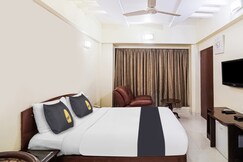 Townhouse OAK Hotel Shubhangan Near Juhu Beach