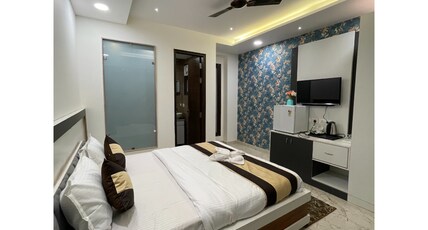 Maps Inn Room Type - Super Deluxe Room