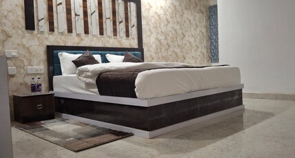 VIJAYA GRAND Room Type - Super Deluxe