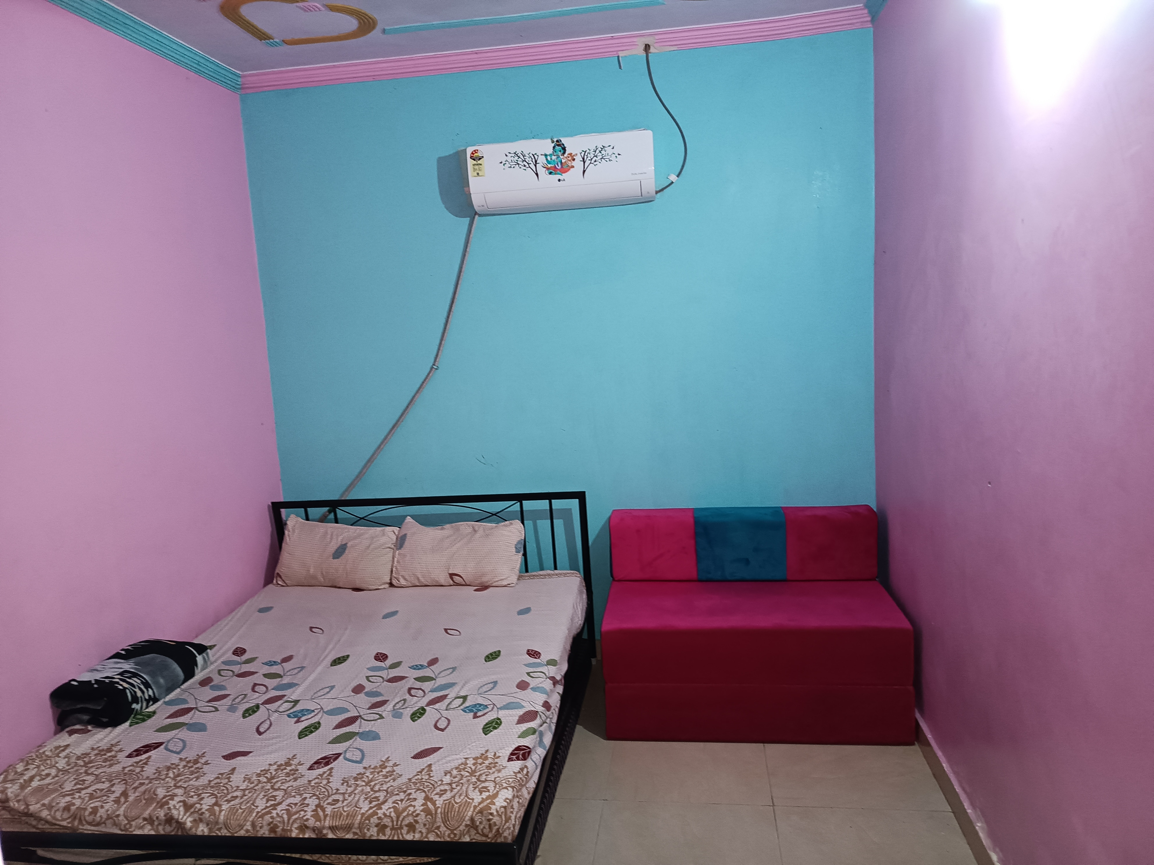 Sidhu Guest House - Tap to explore photos