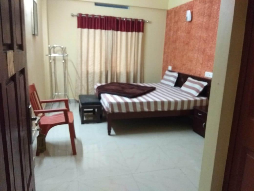 Vagamon Tourist Home - Tap to explore photos