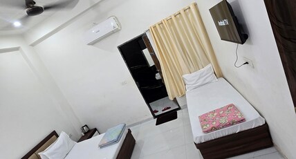 Hotel Virat Palace Room Type - R.N - 101 (4 Bed )