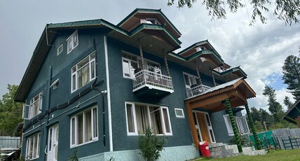 Hotel Mountain Peaks Pahalgam Room Type - Super Deluxe with Balcony