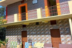 Jeromine Homestay By StayApart