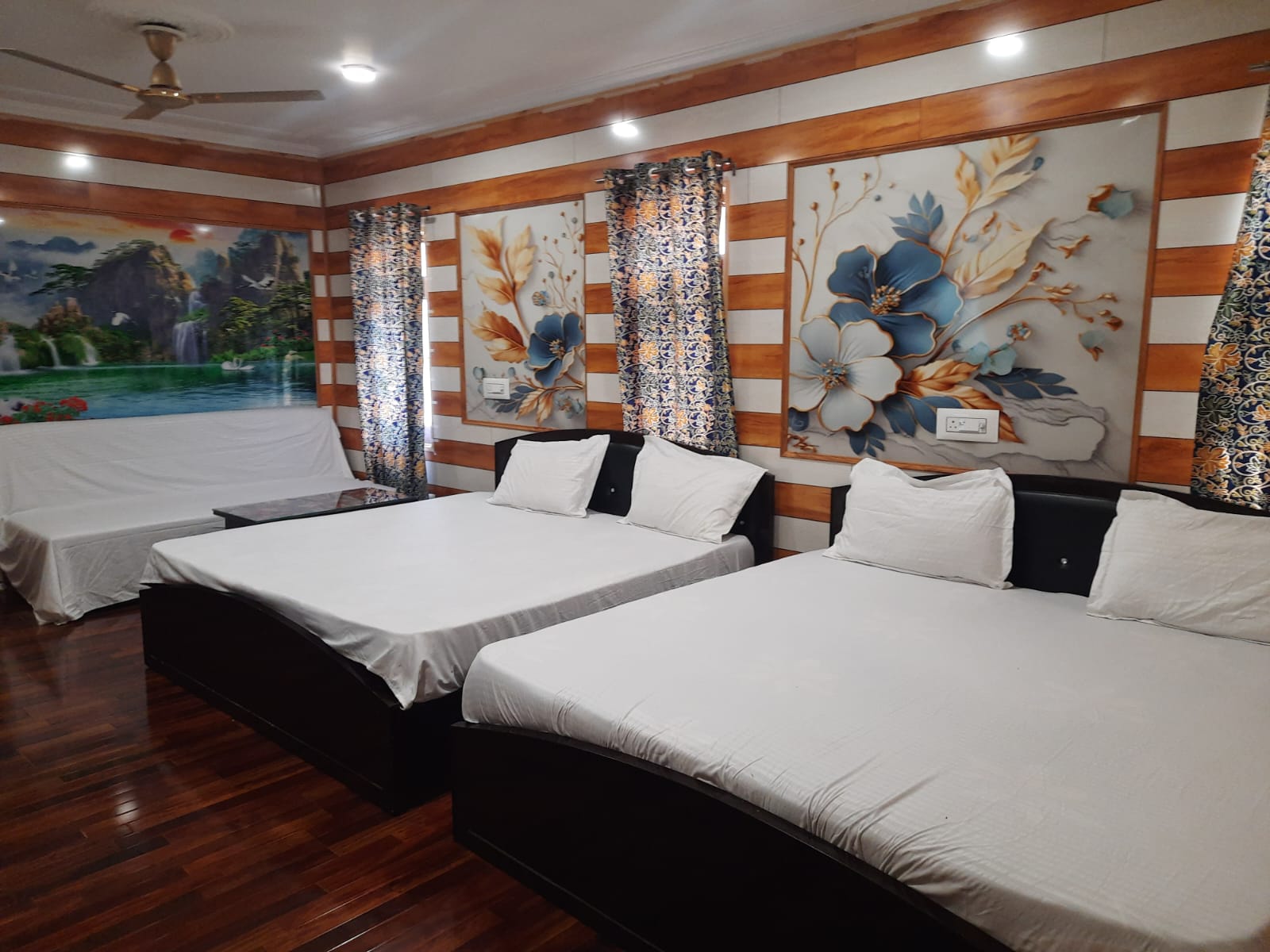 KUCHAY GUEST HOUSE - Tap to explore photos