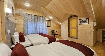 Hotel Akbar Collections Room Type - Deluxe Room